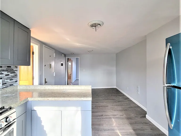356 Hancock St #3 — Photo 6