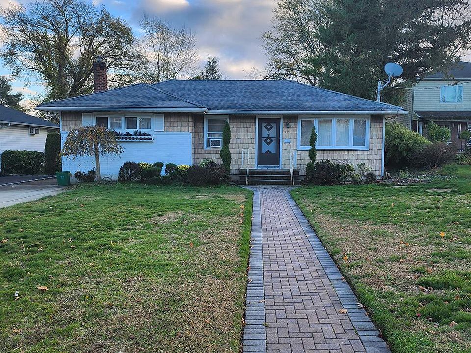 1st image of 115 Nassau Dr
