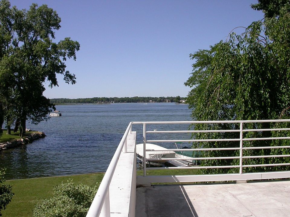 second story deck