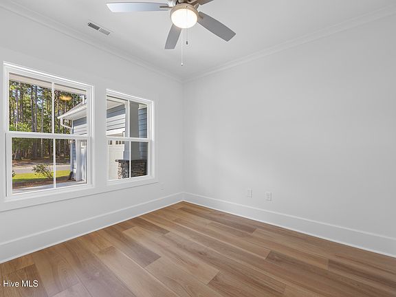 4th image of 6784 Hanbury Place SW #112