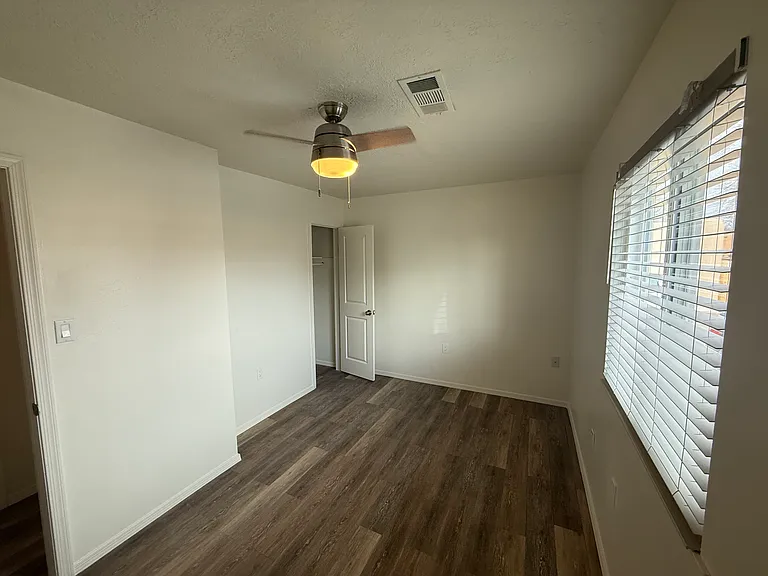 1711 Marble Ave NW #A — Photo 10