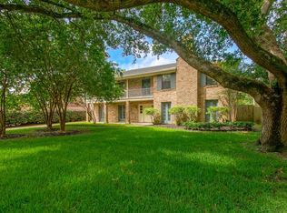 8808 Chretien Point Pl, River Ridge, LA 70123
