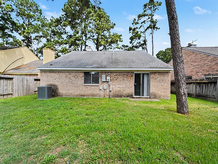 9415 Wallingham Dr — Photo 24