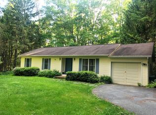1536 Gardner Rd, Stroudsburg, PA 18360