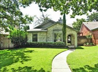 416 E Ash Ln, Euless, TX 76039