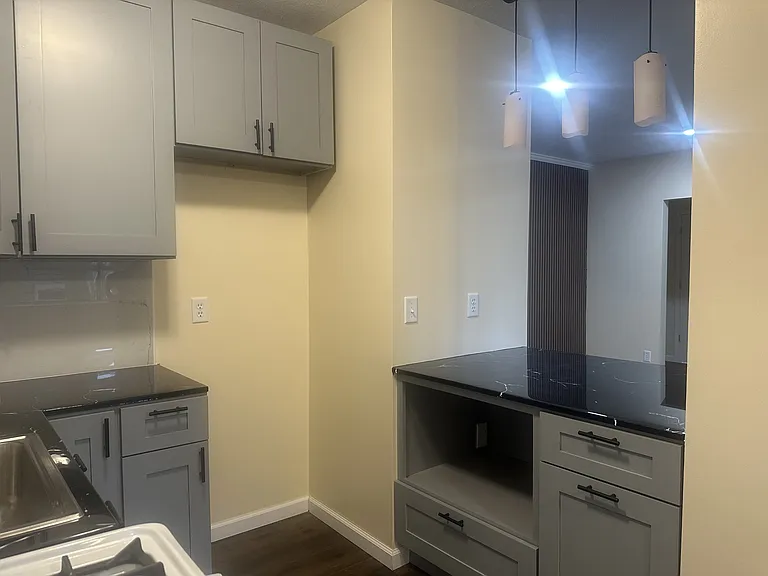 1319 Charles St #3 — Photo 2