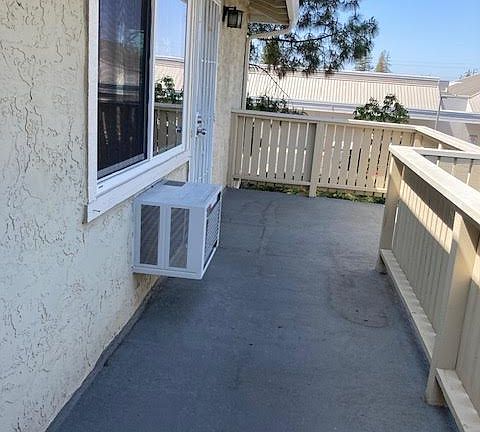 3rd image of 15053 Downing Oak Ct APT 4