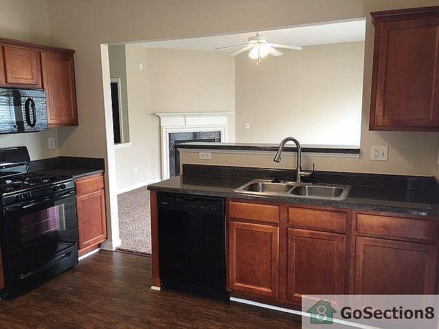 2nd image of 1706 Chinaberry Ct #1974