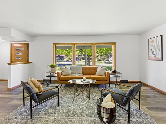4th image of 4915 Twin Elms DRIVE