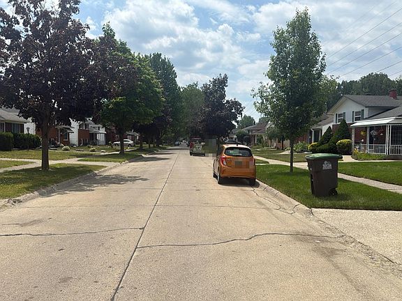 4th image of 9583 Mueller St