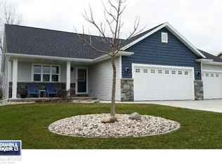 N2303 Heavenly Dr, Greenville, WI 54942