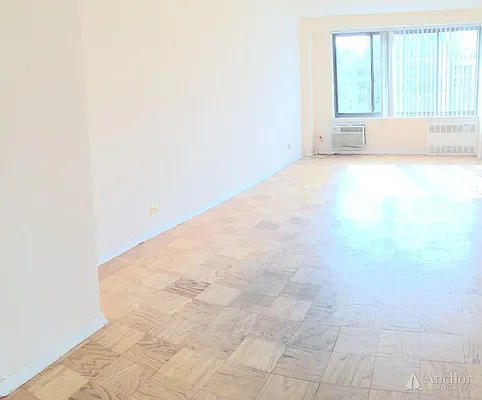 Rented by Anchor Associates | media 24