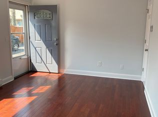 17 Clinton Ave #B, Norwalk, CT 06854