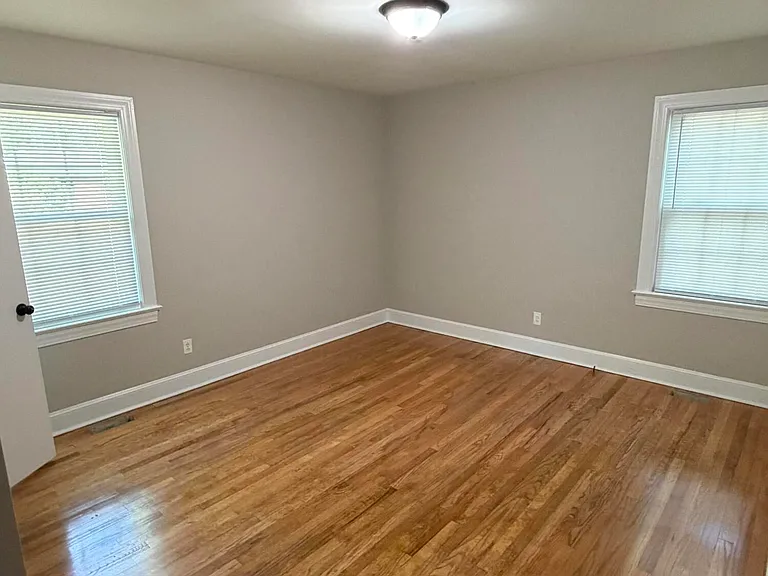 2505 Winstead Rd — Photo 7