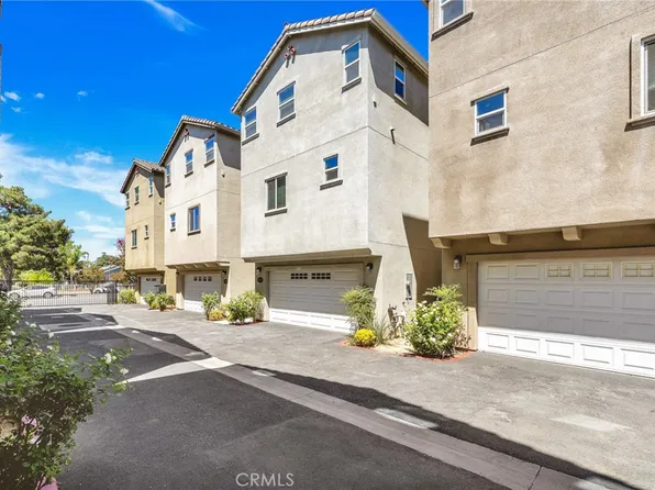 16859 W Balboa Ln, Lake Balboa, CA 91406