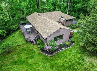 73 Tanton Hill Rd, Ridgefield, CT 06877