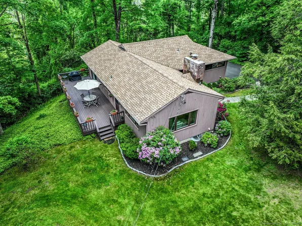 73 Tanton Hill Road, Ridgefield, CT 06877