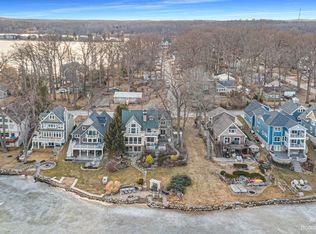 3805 Highcrest Dr, Brighton, MI