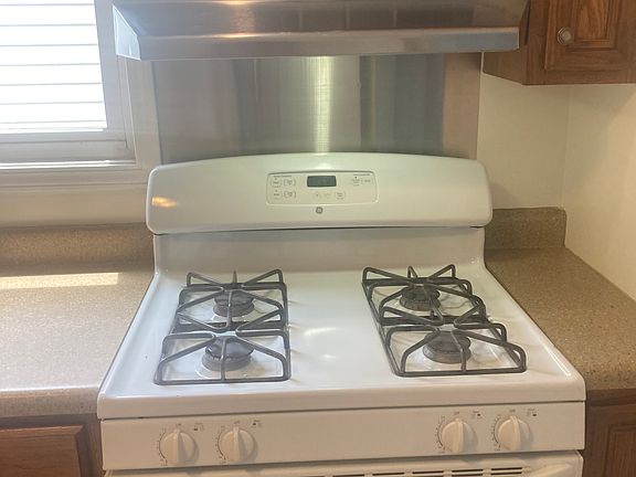 3rd image of 1515 Roberts Ave Unit 2