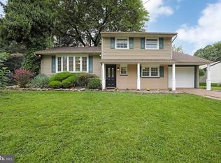 405 Narragansett Dr, Cherry Hill, NJ 08002