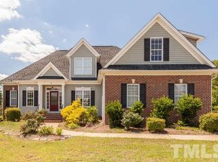 200 Dell Meadows Pl, Four Oaks, NC 27524