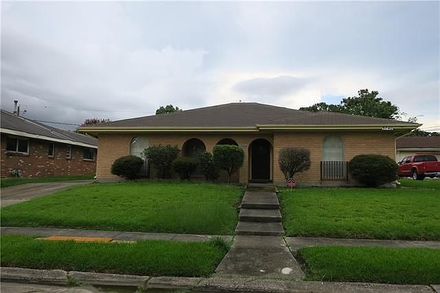 1st image of 5740 Albany Ct