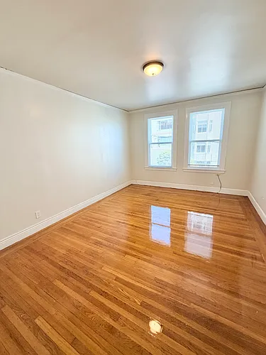 1945 Clay St #7 Photo 1