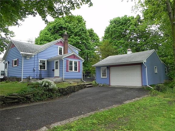 2nd image of 52 Centennial Ave