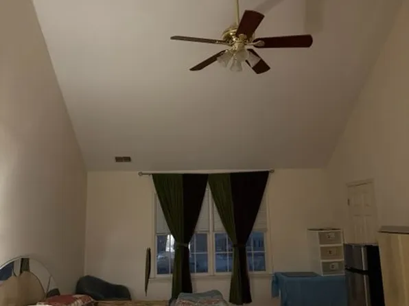 1008 Valley Rd, Wayne, NJ 07470