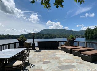 565 Blue Ridge Rd, Lake Toxaway, NC 28747