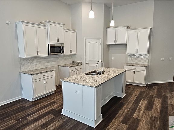 5th image of 34 Ashmont Street