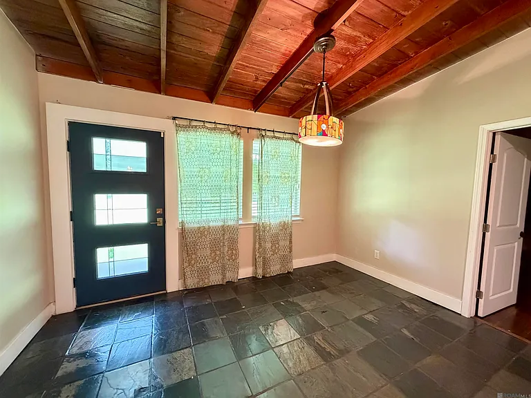 26084 Pichon Rd — Photo 6