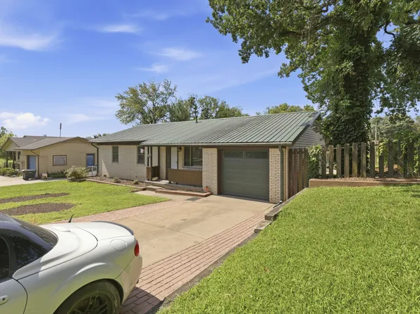 1112 Forest Dr, Sand Springs, OK 74063