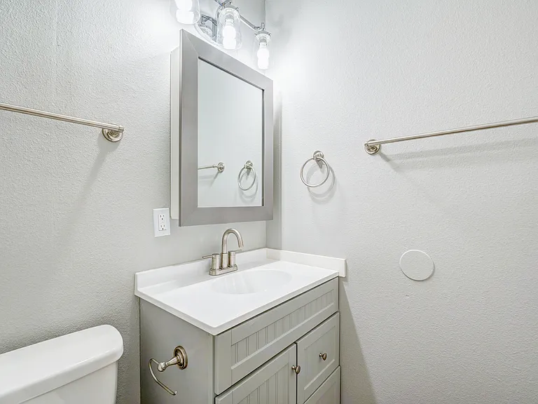 Juniper Garden Apartments — Photo 12