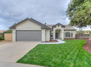 2306 E Rush Ave, Fresno, CA