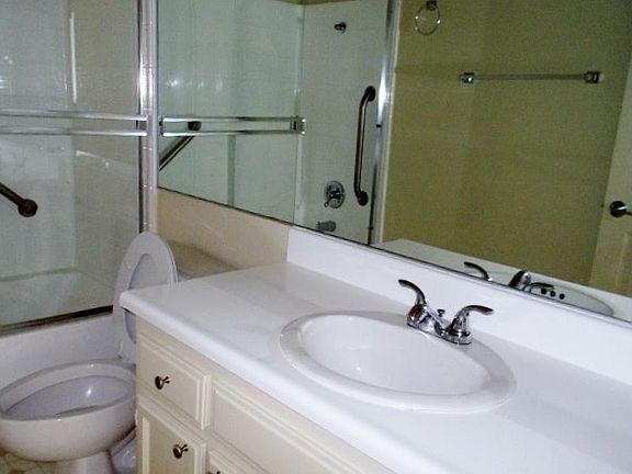 4th image of 3745 Glendon Ave APT 108