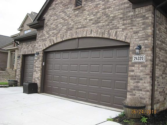2nd image of 24320 Dartmoor Dr