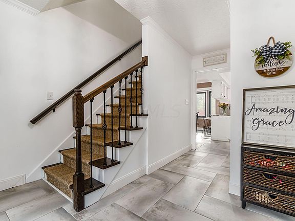 4th image of 8888 Chateau Dr