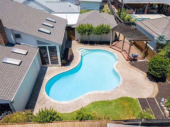 Aerial view of 13914 Perthshire.