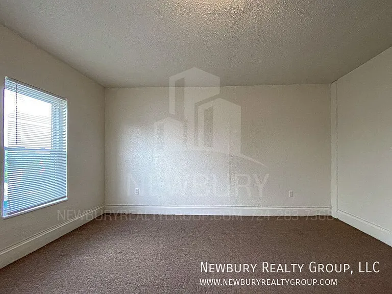 37 Hickory St — Photo 26