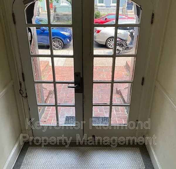 210 N Stafford Ave #29 — Photo 4