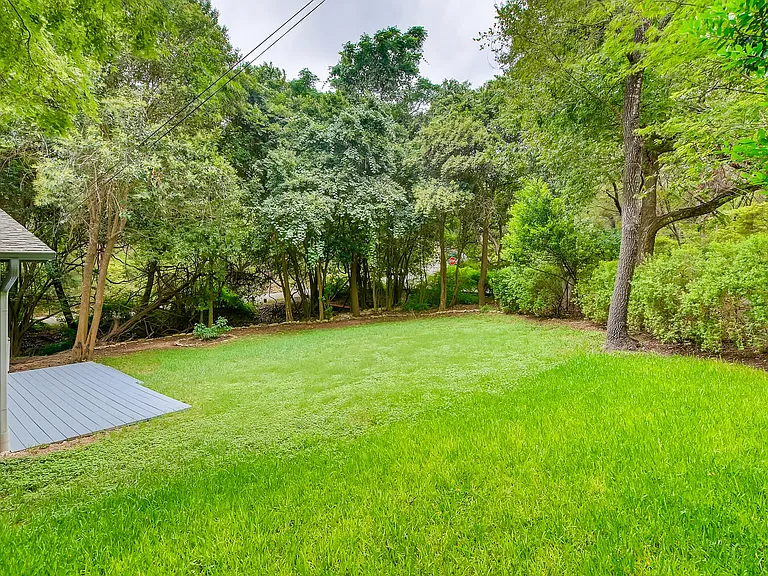 1208 Yaupon Valley Rd #A — Photo 3