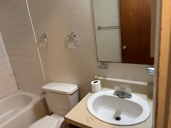 1454 Peace Ln, Burlington, NC 27215