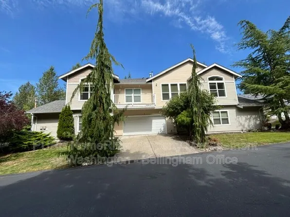 3301 Park Ln #E, Mount Vernon, WA 98273