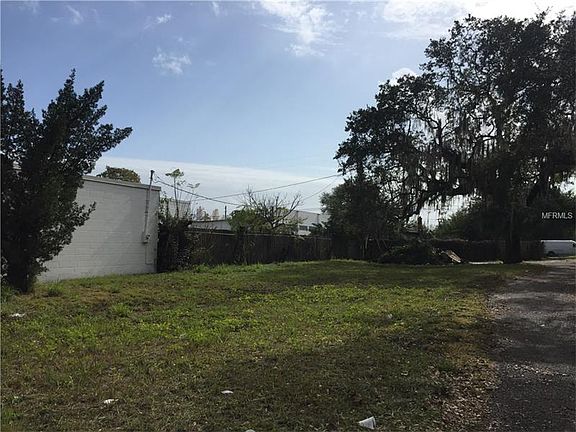 4th image of 2627 Emerson Ave S
