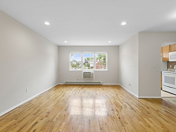 5th image of 306 Hackensack St APT A
