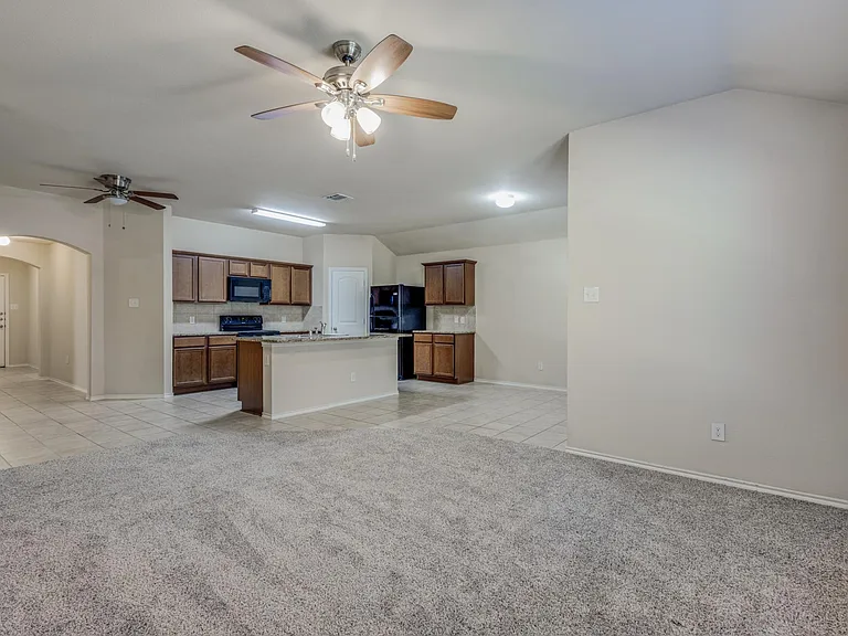 1309 Jasper Xing — Photo 3