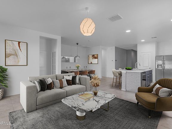4th image of 37002 W MADDALONI Avenue