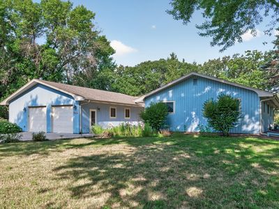 6033 Oak Cir, North Branch, MN, 55056