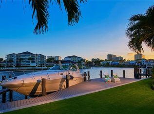 308 Turtle Hatch Rd, Naples, FL 34103